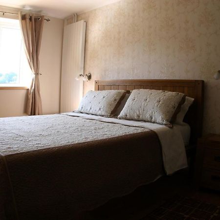 イェゼルツェ Millenium House 1 Bed & Breakfast エクステリア 写真