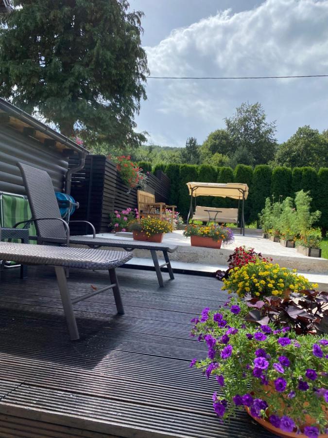 イェゼルツェ Millenium House 1 Bed & Breakfast エクステリア 写真